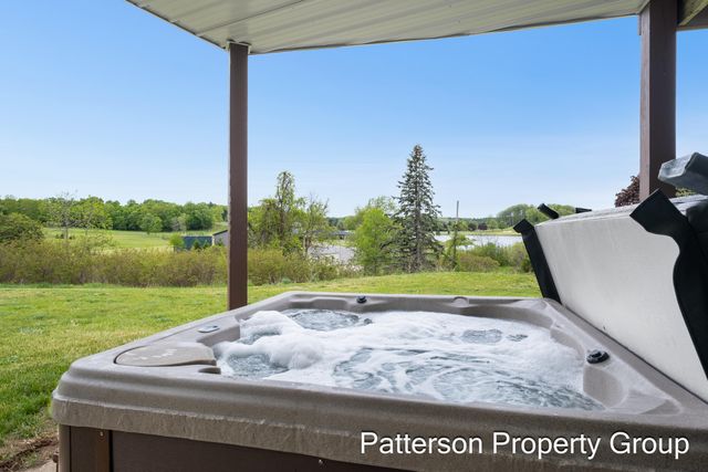 4154 S Sunset Drive, Fremont, MI 49412