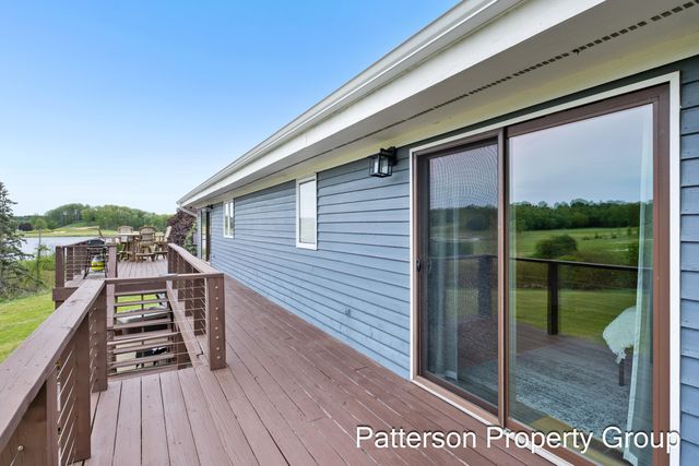 4154 S Sunset Drive, Fremont, MI 49412