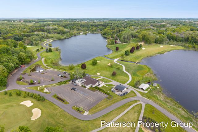 4154 S Sunset Drive, Fremont, MI 49412
