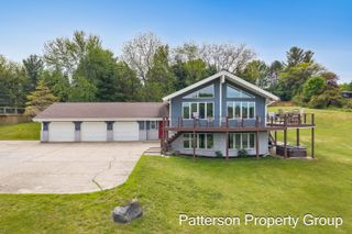 4154 S Sunset Drive, Fremont, MI 49412