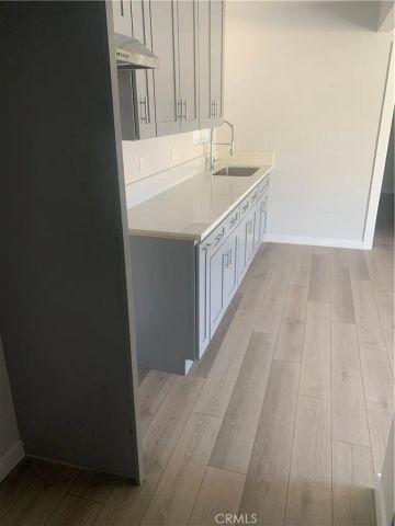 1028 W 55th Street, Los Angeles, CA 90037
