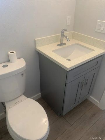 1028 W 55th Street, Los Angeles, CA 90037