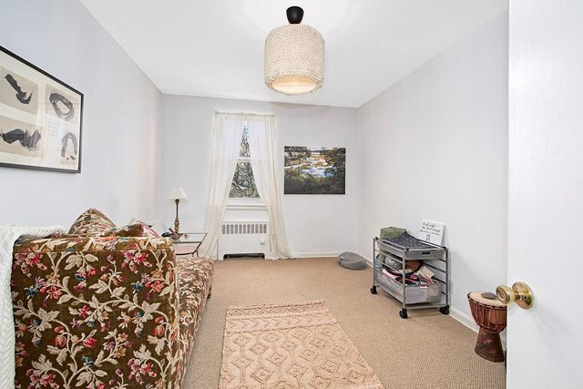 8 Bryant Crescent 2BC, White Plains, NY 10605
