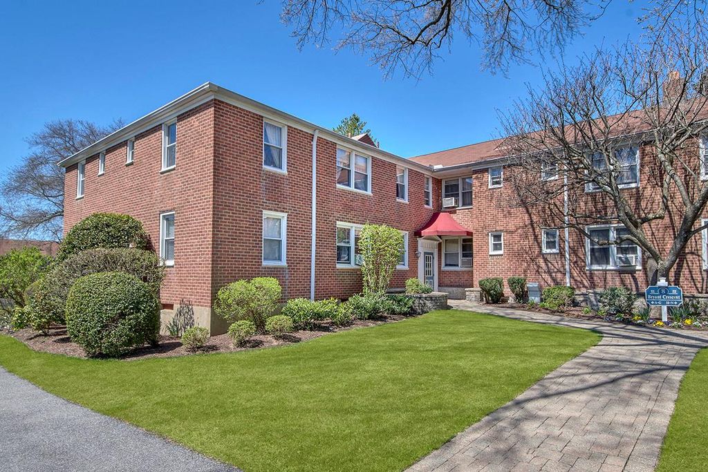 8 Bryant Crescent 2BC, White Plains, NY 10605