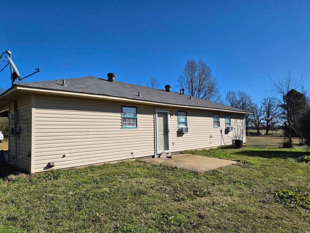 1306 Nevada 261, Prescott, AR 71857