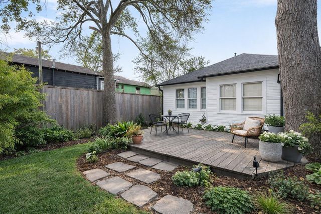 1004 Missouri Street, Houston, TX 77006