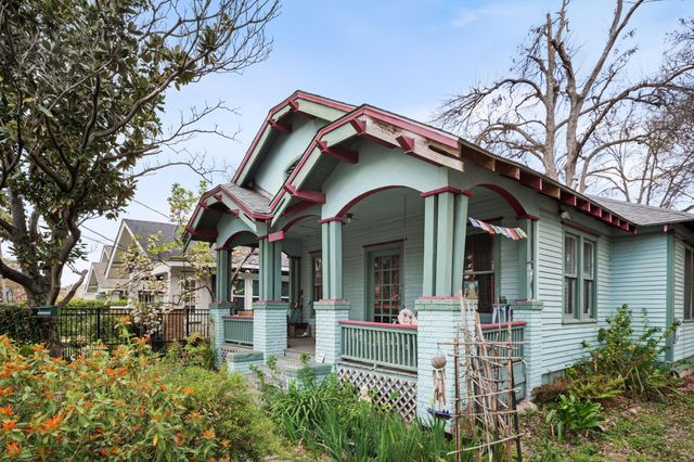 1004 Missouri Street, Houston, TX 77006