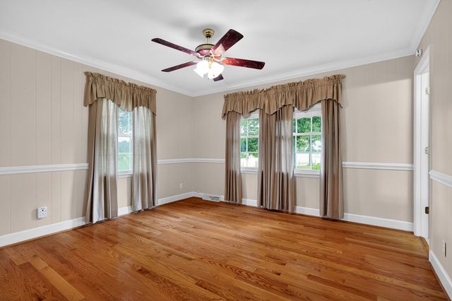 1956 Shady Grove Rd, Morrison, TN 37357