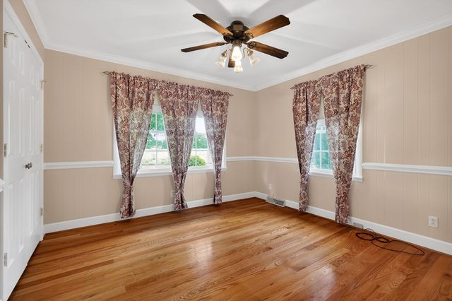 1956 Shady Grove Rd, Morrison, TN 37357