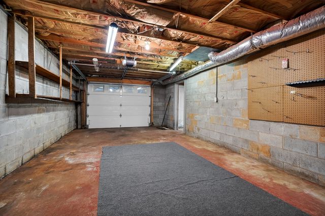 1956 Shady Grove Rd, Morrison, TN 37357