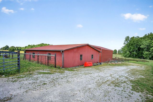 1956 Shady Grove Rd, Morrison, TN 37357