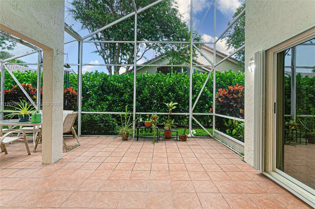 7367 Sterling Falls Lane, Boynton Beach, FL 33437