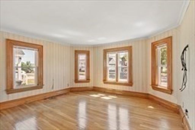 24 Brouilette St 24, Chelmsford, MA 01863