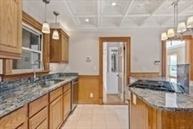 24 Brouilette St 24, Chelmsford, MA 01863
