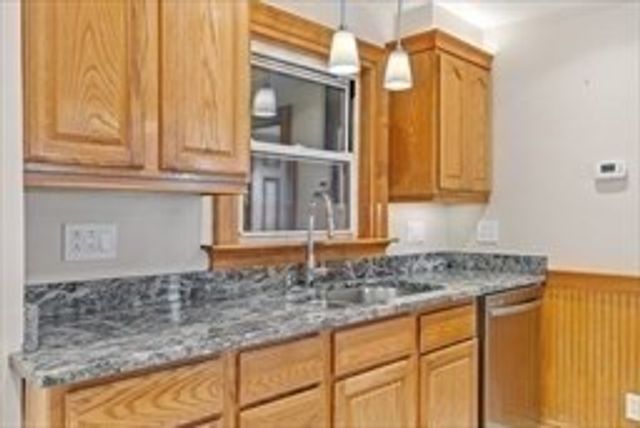 24 Brouilette St 24, Chelmsford, MA 01863