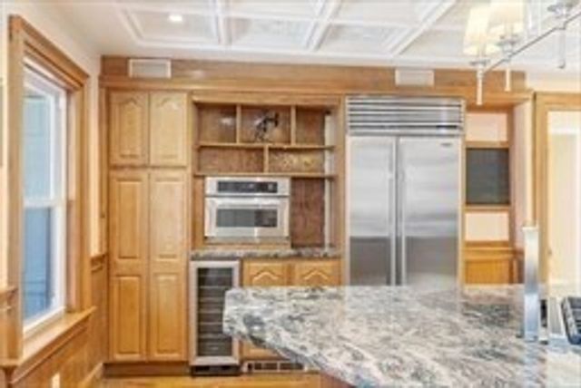 24 Brouilette St 24, Chelmsford, MA 01863