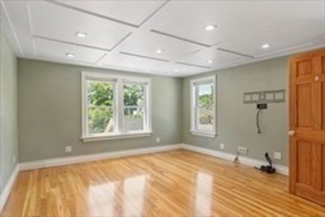 24 Brouilette St 24, Chelmsford, MA 01863