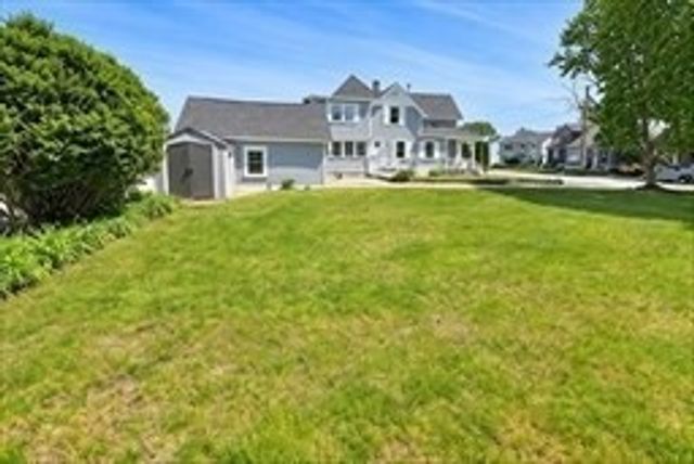 24 Brouilette St 24, Chelmsford, MA 01863