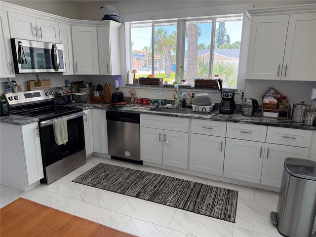 850 MANDALAY AVENUE, Clearwater Beach, FL 33767