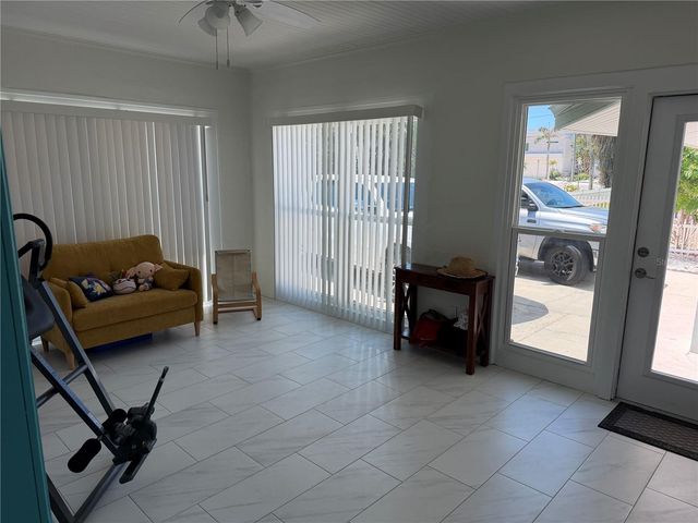850 MANDALAY AVENUE, Clearwater Beach, FL 33767