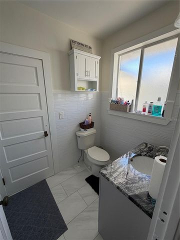 850 MANDALAY AVENUE, Clearwater Beach, FL 33767