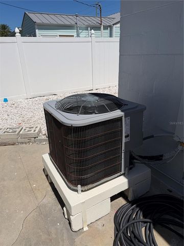 850 MANDALAY AVENUE, Clearwater Beach, FL 33767