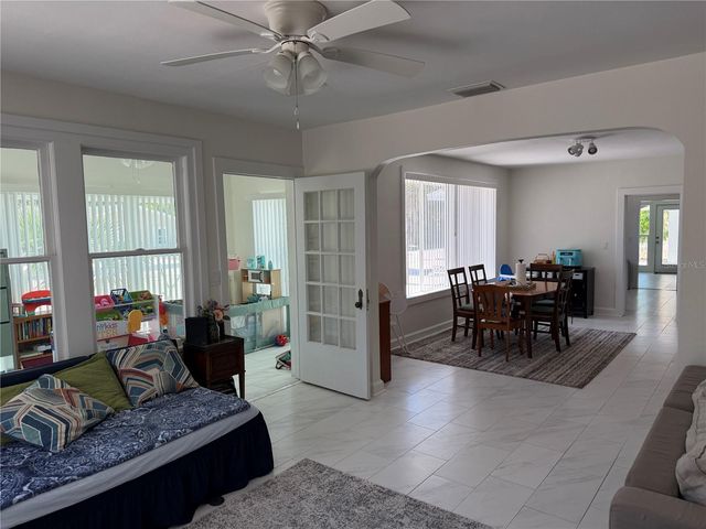 850 MANDALAY AVENUE, Clearwater Beach, FL 33767