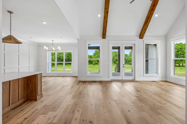 2428 River Rd, Murfreesboro, TN 37129