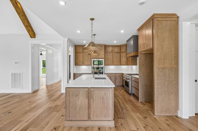 2428 River Rd, Murfreesboro, TN 37129