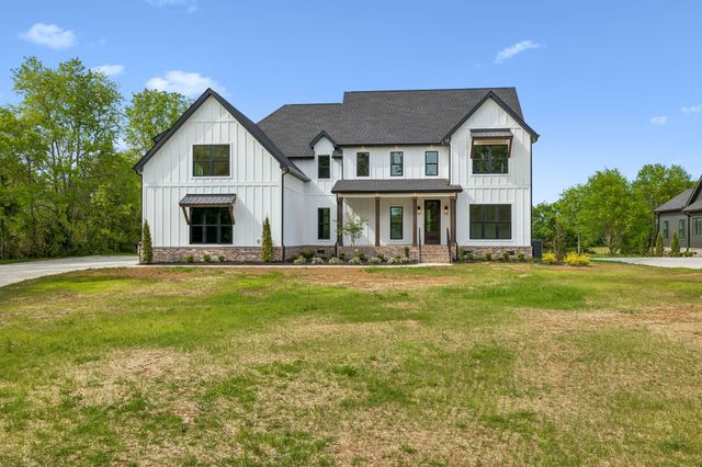 2428 River Rd, Murfreesboro, TN 37129