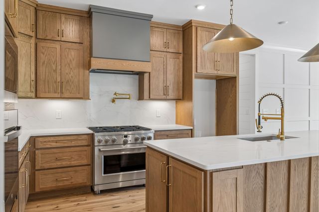 2428 River Rd, Murfreesboro, TN 37129