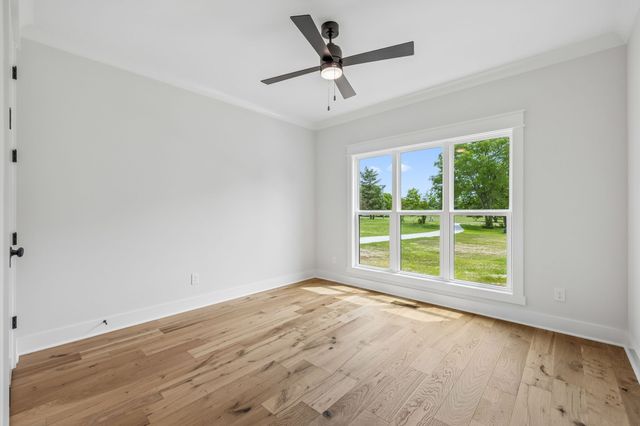 2428 River Rd, Murfreesboro, TN 37129