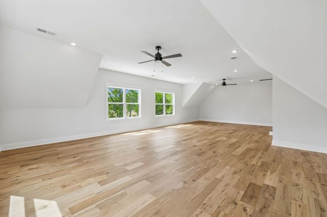 2428 River Rd, Murfreesboro, TN 37129