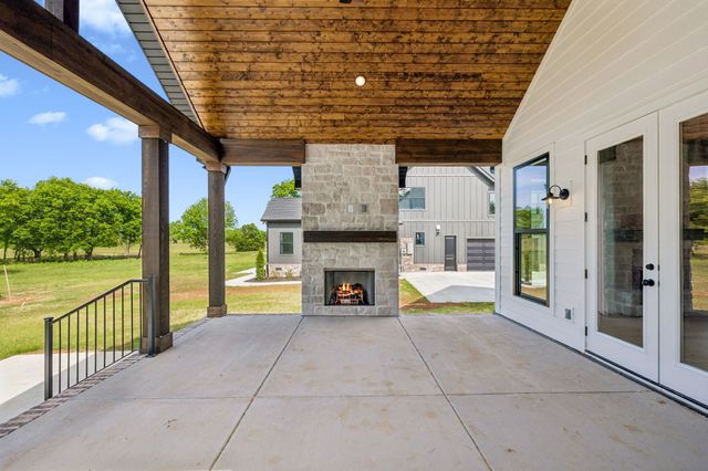 2428 River Rd, Murfreesboro, TN 37129