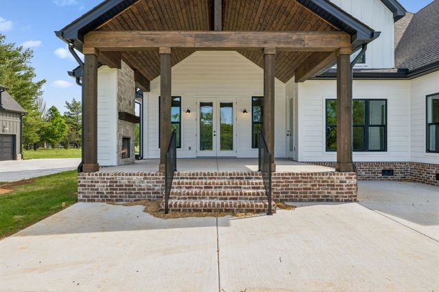 2428 River Rd, Murfreesboro, TN 37129