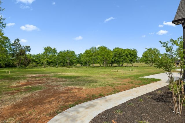 2428 River Rd, Murfreesboro, TN 37129