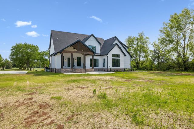 2428 River Rd, Murfreesboro, TN 37129