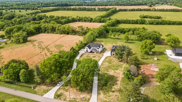 2428 River Rd, Murfreesboro, TN 37129