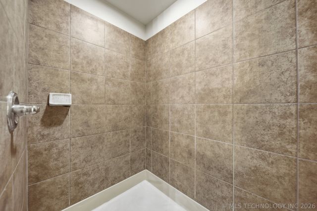 15611 E 91st Street North, Owasso, OK 74055