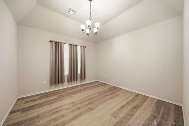 15611 E 91st Street North, Owasso, OK 74055