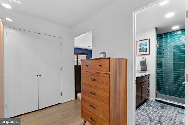 1628 GREENBRIAR CT, Reston, VA 20190