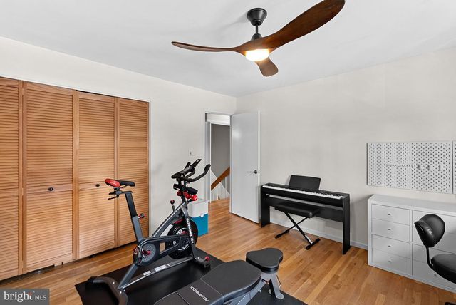 1628 GREENBRIAR CT, Reston, VA 20190