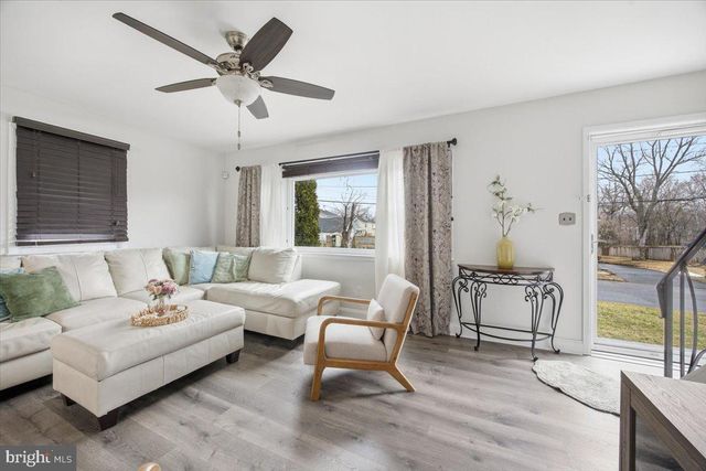 35 ROSEDALE AVE, Ewing, NJ 08638