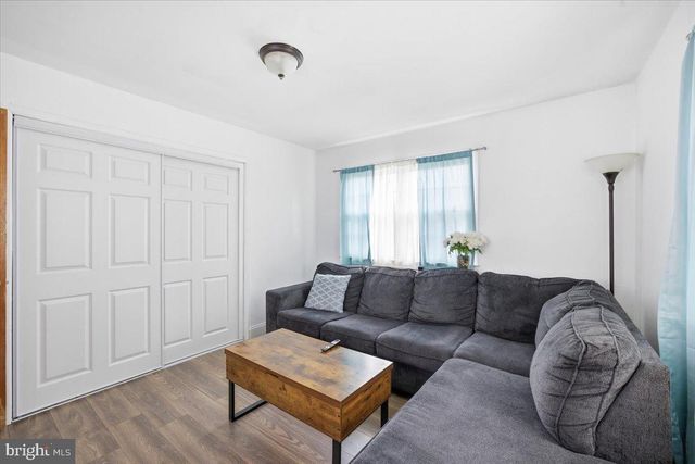 35 ROSEDALE AVE, Ewing, NJ 08638