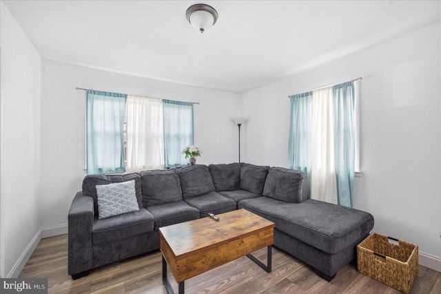 35 ROSEDALE AVE, Ewing, NJ 08638