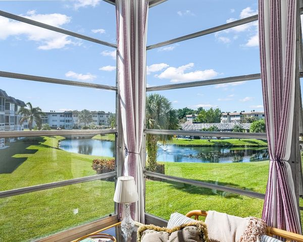 4800 NW 35th Street 502, Lauderdale Lakes, FL 33319