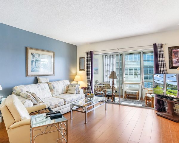 4800 NW 35th Street 502, Lauderdale Lakes, FL 33319