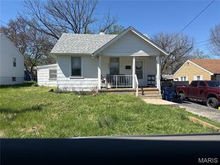 3339 W Tennyson Avenue, Breckenridge Hills, MO 63114