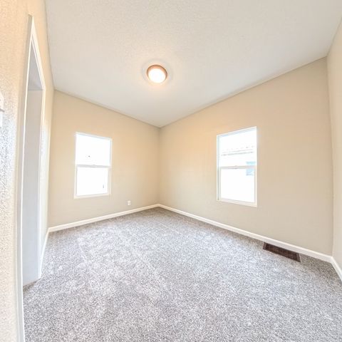 17 N 11th Avenue, Marshalltown, IA 50158