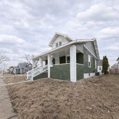 17 N 11th Avenue, Marshalltown, IA 50158